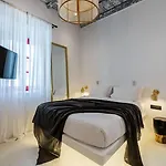 The Townhouse Mykonos 5*