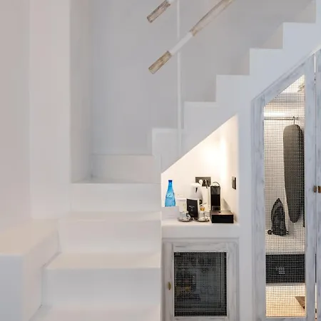 The Townhouse Mykonos מלון 5*