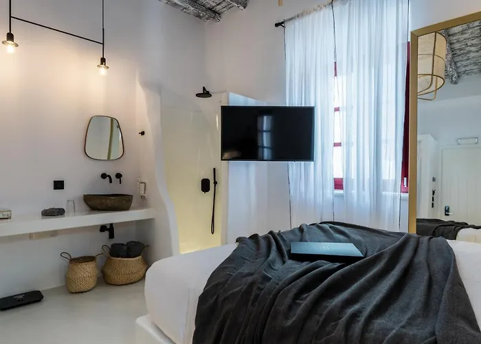 The Townhouse Mykonos מלון