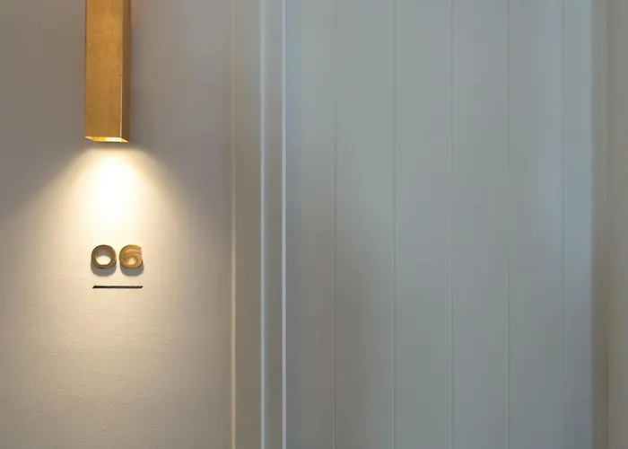 The Townhouse Mykonos מלון