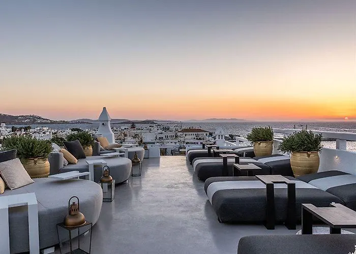 The Townhouse Mykonos מלון 5*