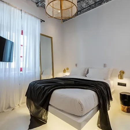 The Townhouse Mykonos 5*